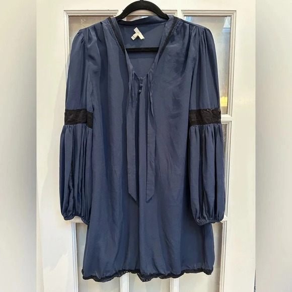 Joie Women's Navy Tunic Mini Dress 100% Silk Embroidered Crochet Lace Bow Size L - Picture 11 of 11